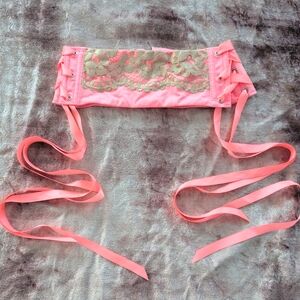 Victoria's Secret Waist Cincher Corset Gold Lace Trim Lace Up Sz X Small NWT